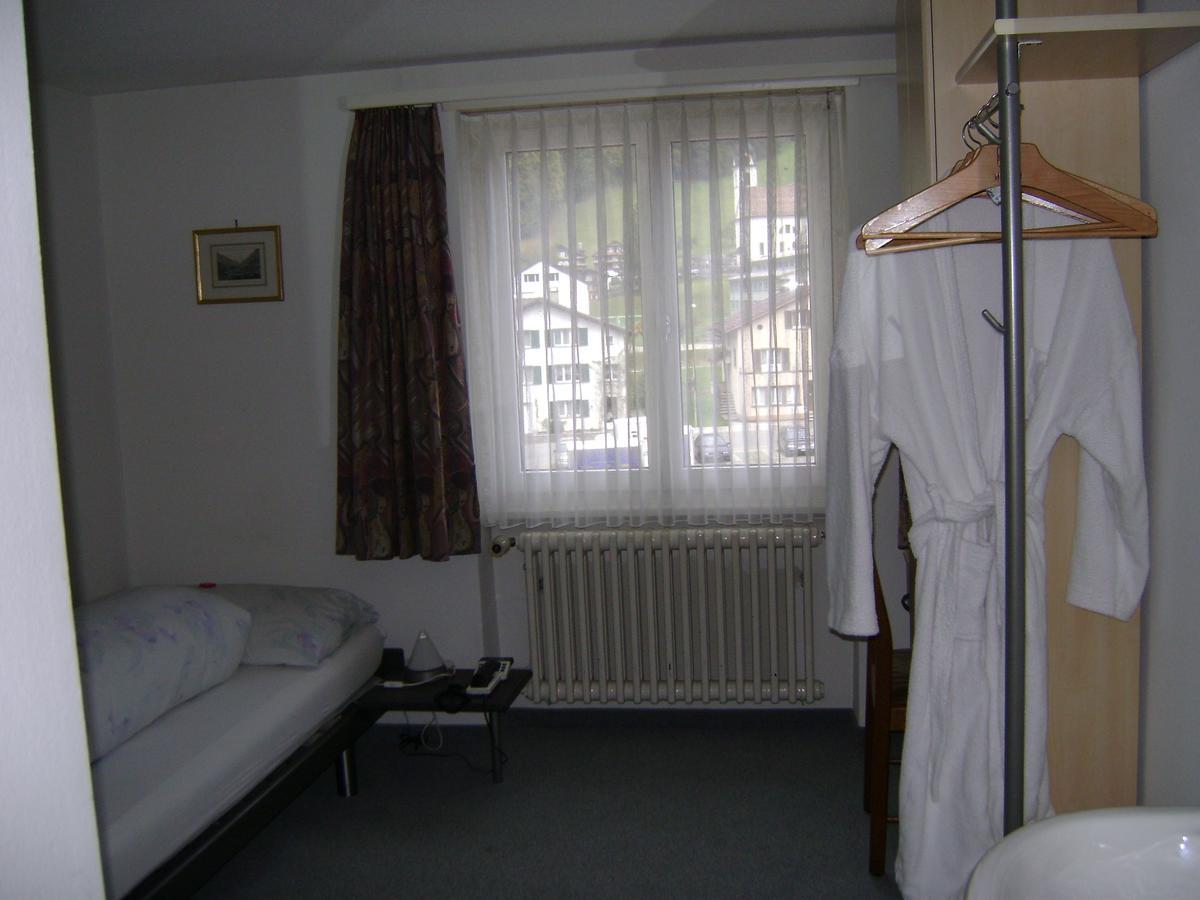 Gasthaus Post Muotathal Bagian luar foto