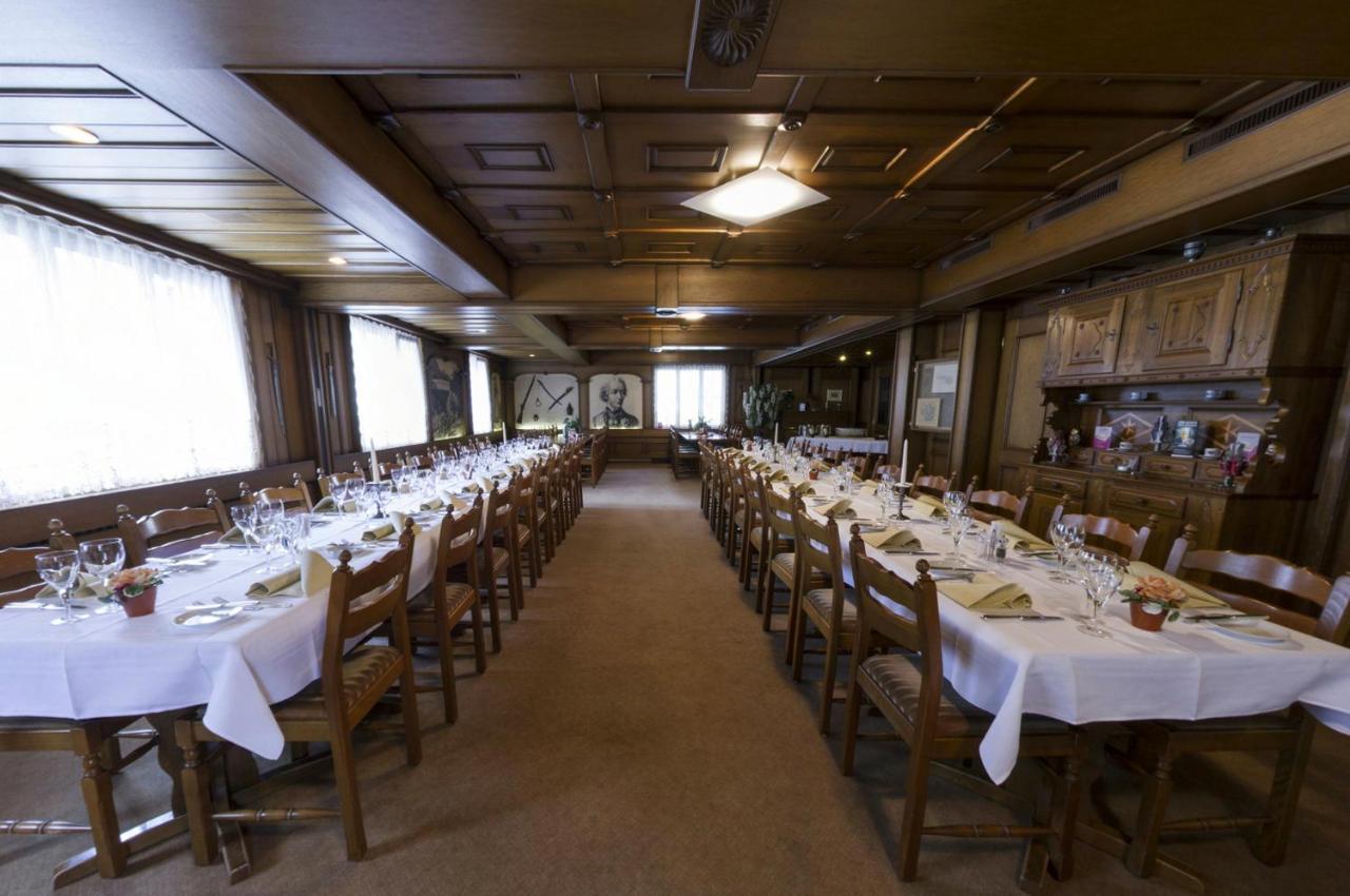Gasthaus Post Muotathal Bagian luar foto